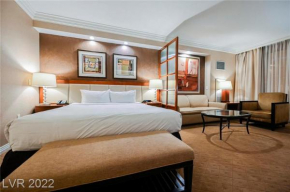 MGM Signature hotel kitchen free parking